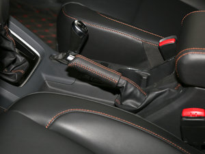 2016L 2.3T Ԅ(dng)(q) п؅^(q)