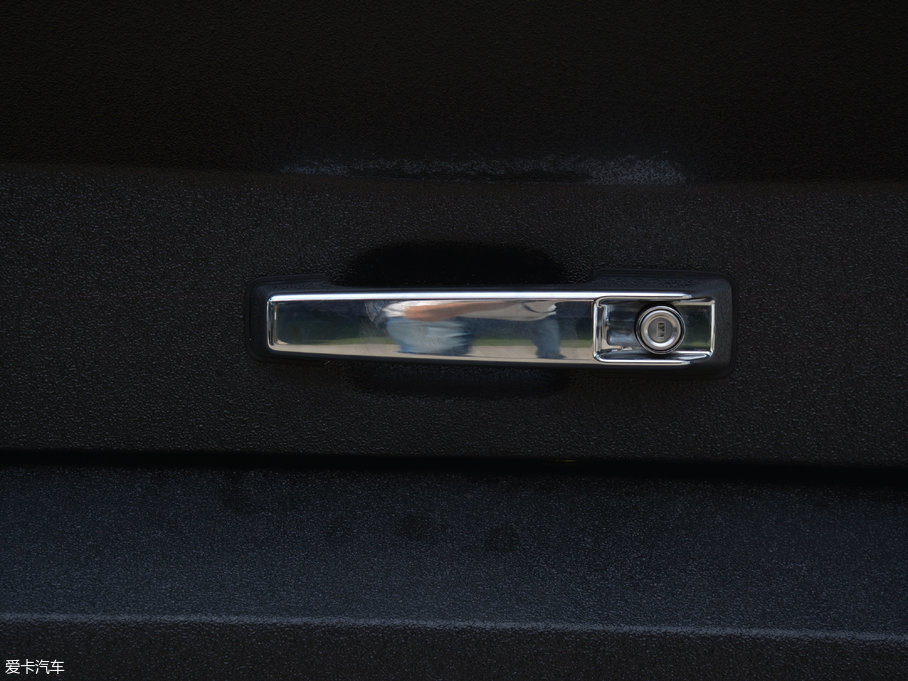 2017BJ80 2.3T l(wi)߰