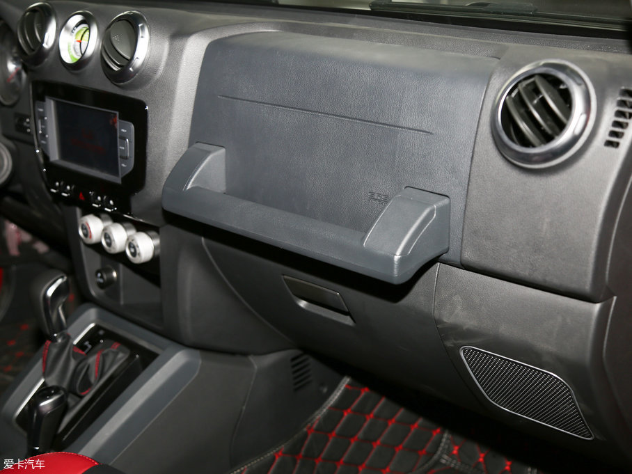 2017BJ40 L 2.3T Ԅ(dng)h(hun)܊