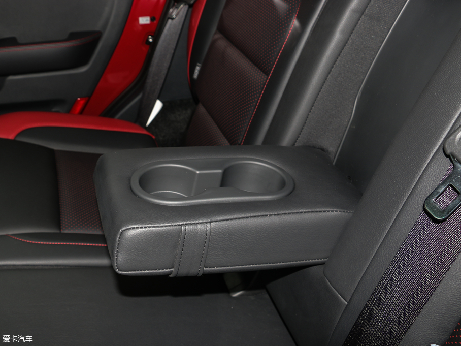 2017BJ40 L 2.3T քӭh(hun)܊