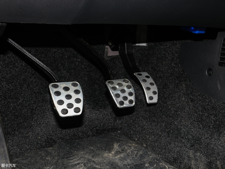 2017BJ40 L 2.3T քӭh(hun)܊