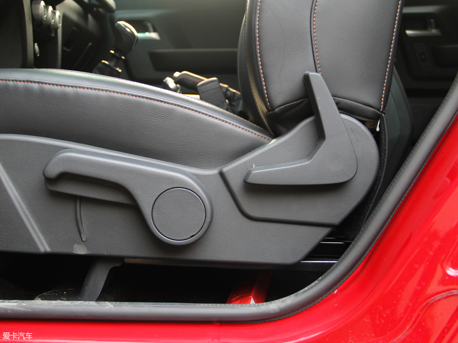 2018BJ40 L 2.0T քF 