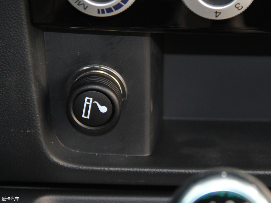 2018BJ40 L 2.0T քF 