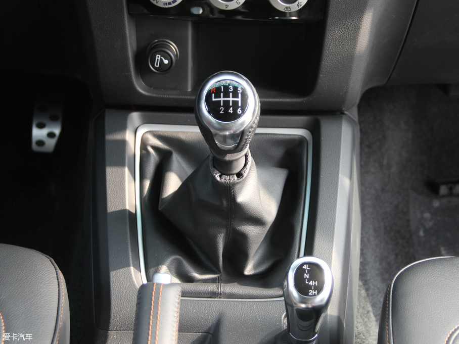 2018BJ40 L 2.0T քF 