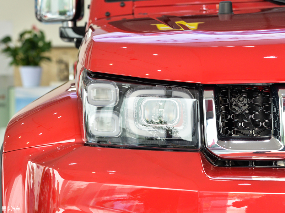 2018BJ40 PLUS 2.3T ԄŞ V