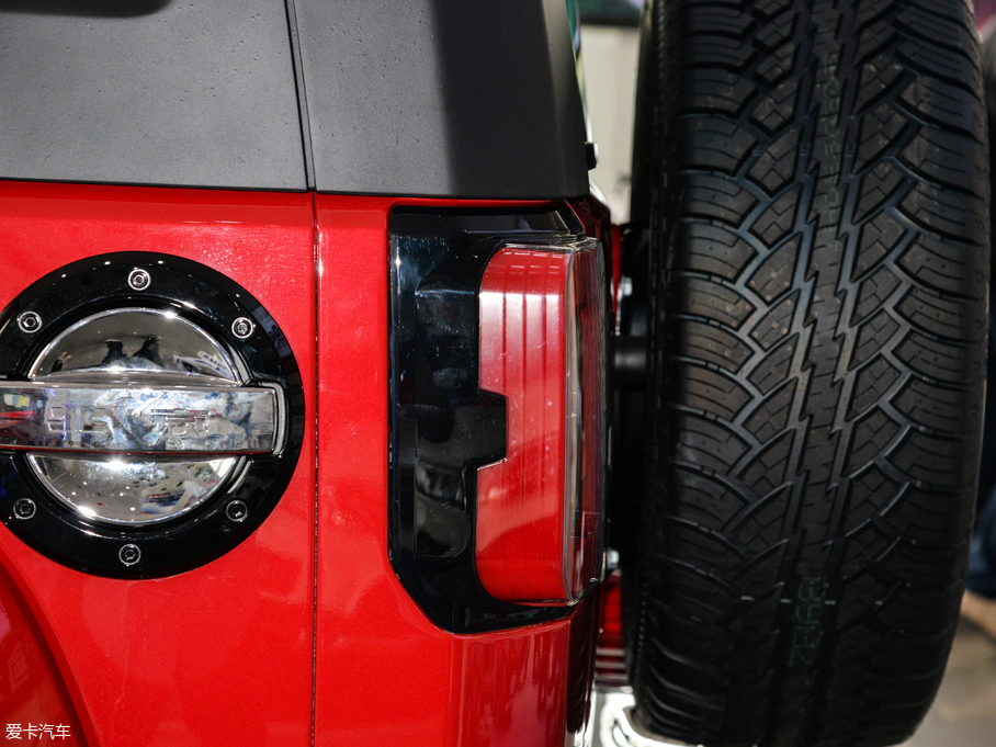 2018BJ40 PLUS 2.3T ԄŞ V