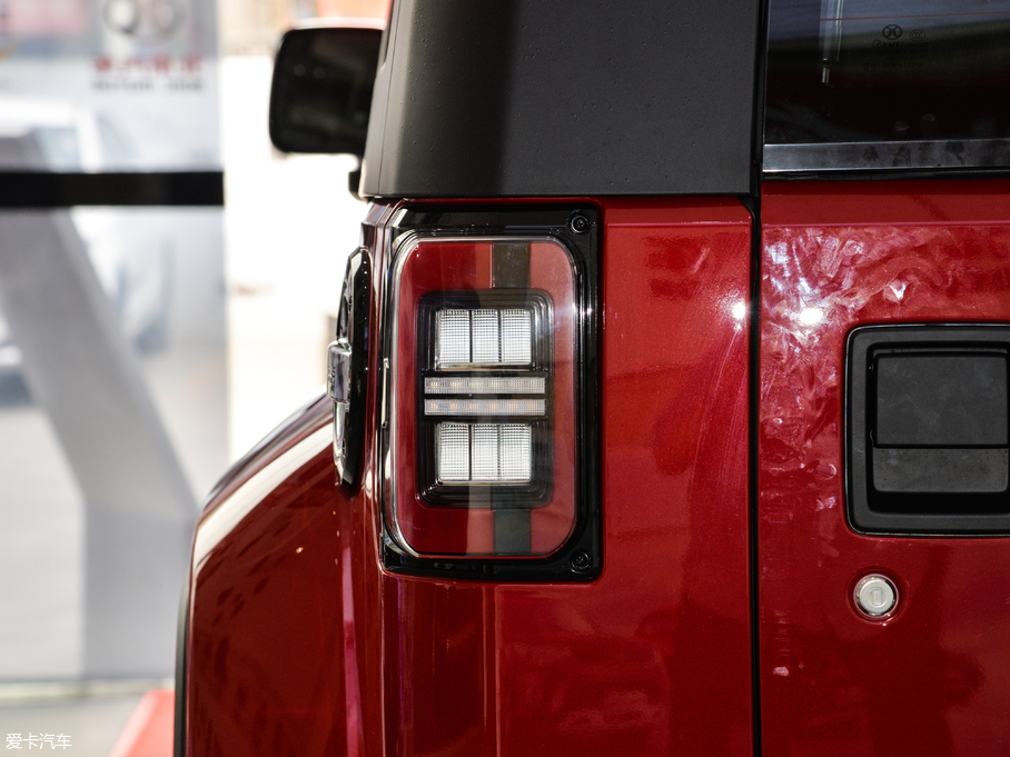 2018BJ40 PLUS 2.3T Ԅ(q)Ş V