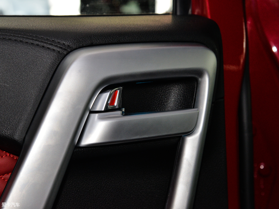 2018BJ40 PLUS 2.3T ԄŞ V