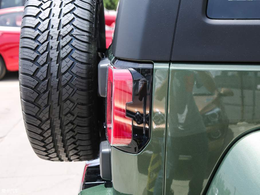 2018BJ40 PLUS 2.0T ք V