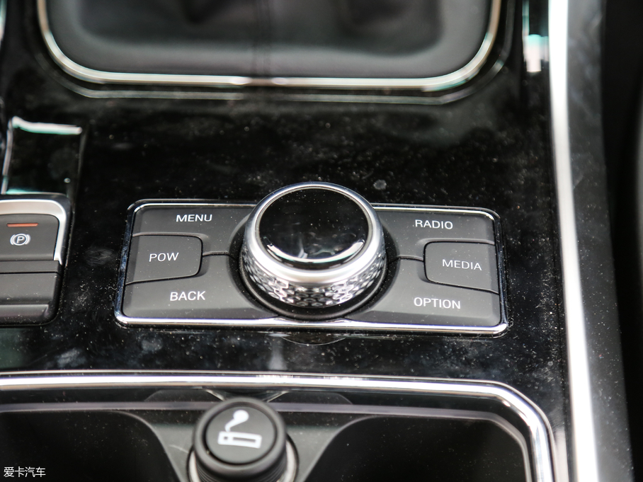 2018BJ40 PLUS 2.0T ք V