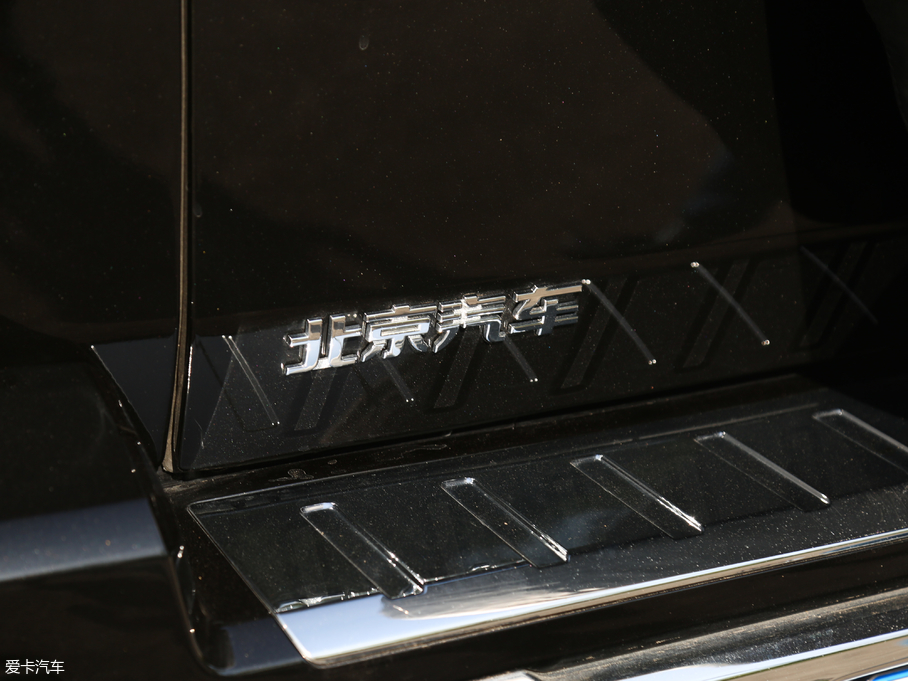 2018BJ40 PLUS 2.3T ԄŞ V