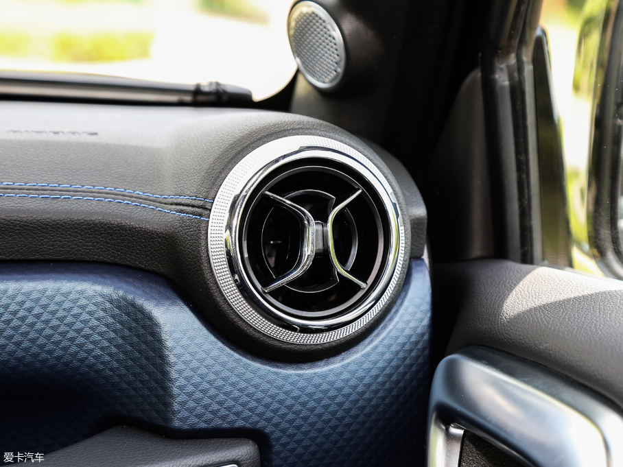 2018BJ40 PLUS 2.3T ԄŞ V