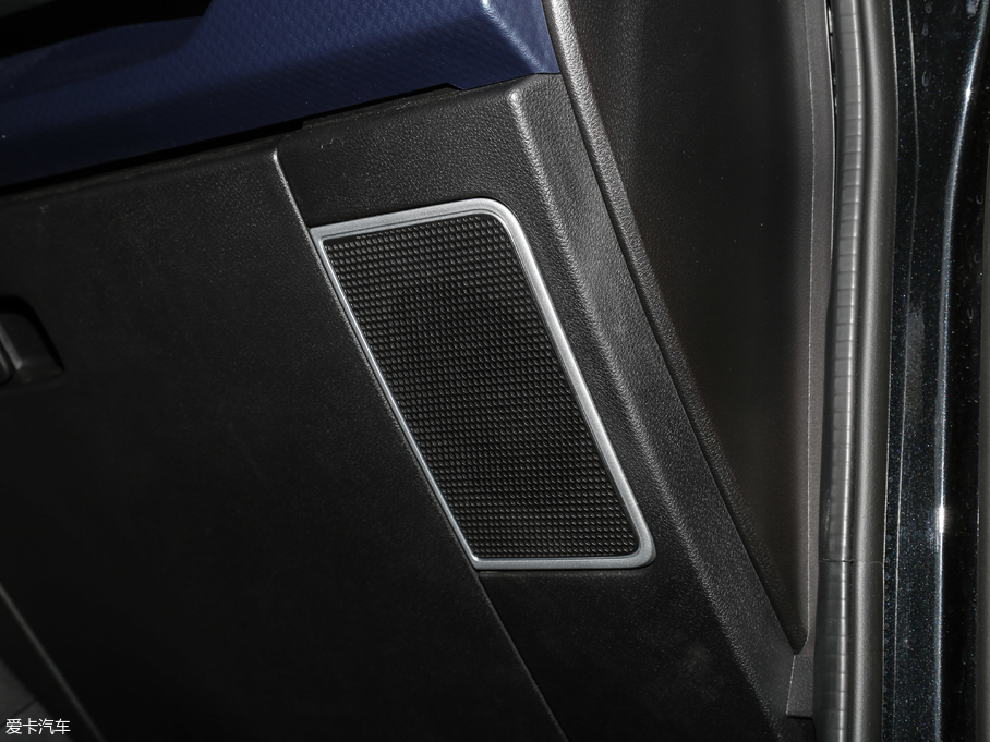 2018BJ40 PLUS 2.3T ԄŞ V