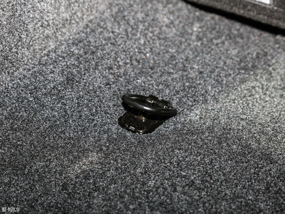 2018BJ40 PLUS 2.3T ԄŞ V