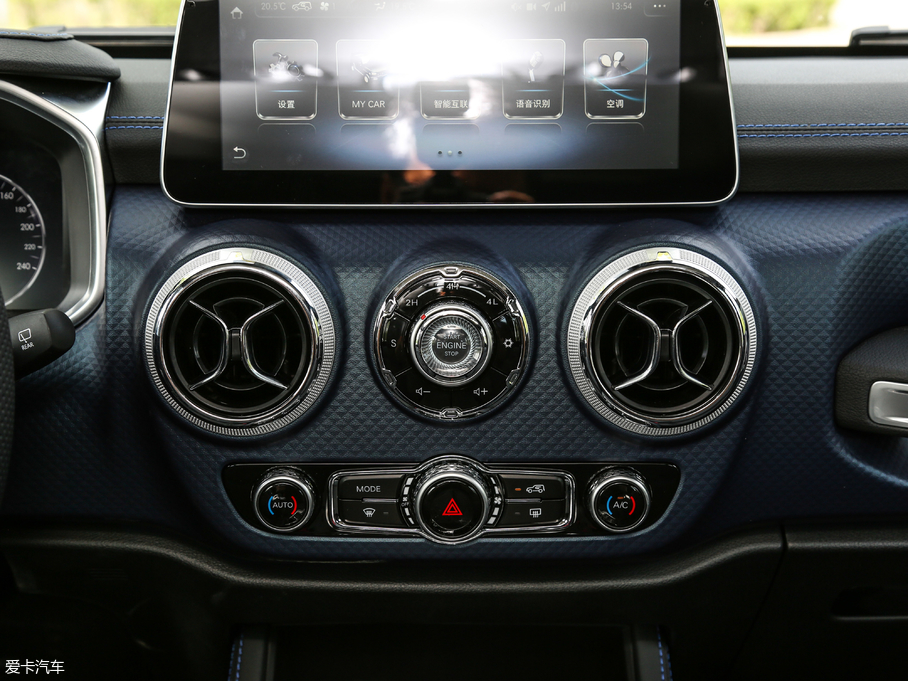 2018BJ40 PLUS 2.3T Ԅ(dng)(q)Ş (gu)V