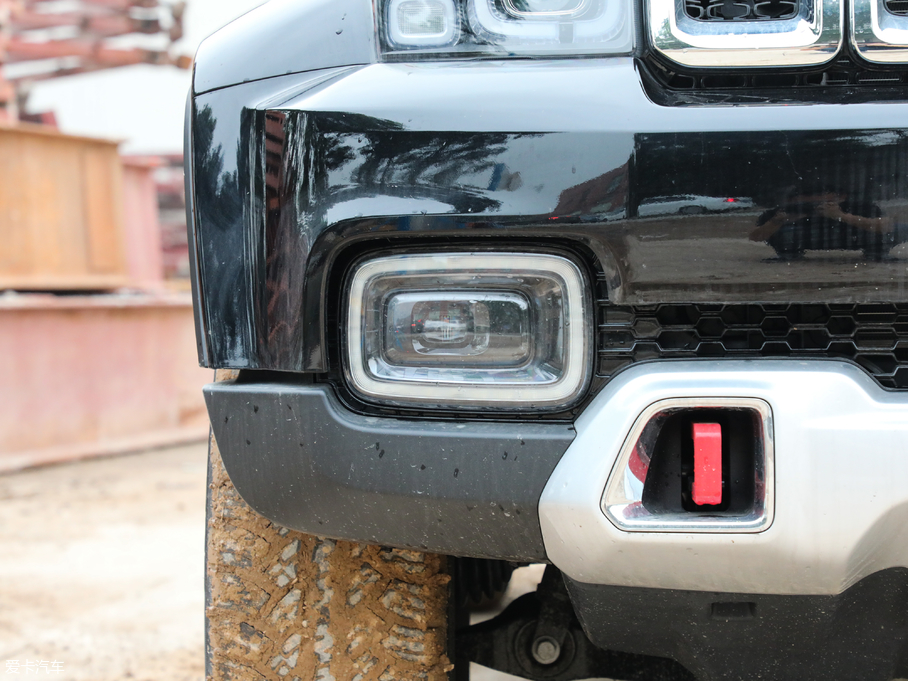 2018BJ40 PLUS 2.3T Ԅ V