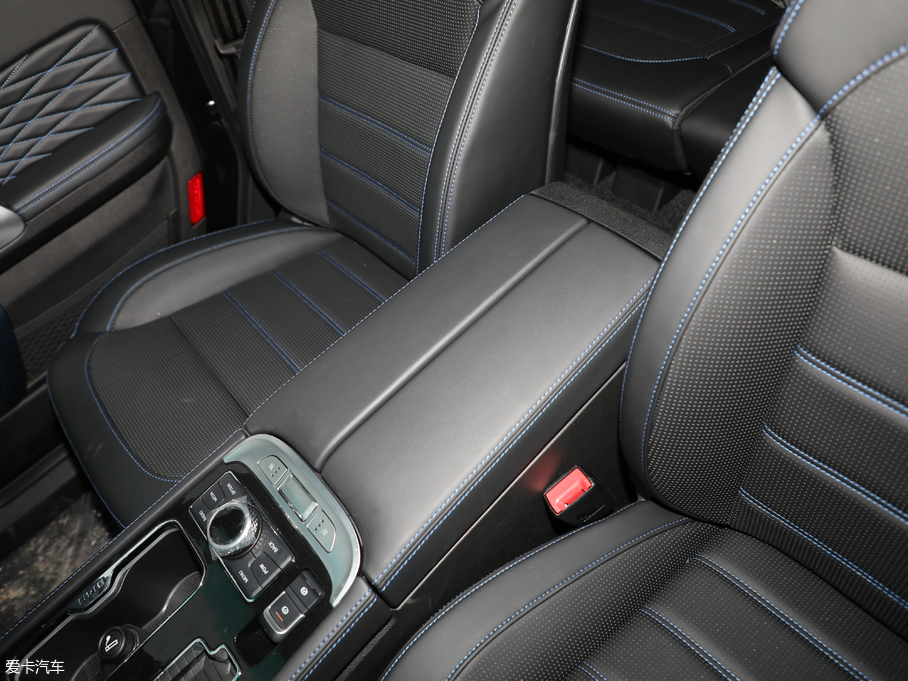 2018BJ40 PLUS 2.3T Ԅ V