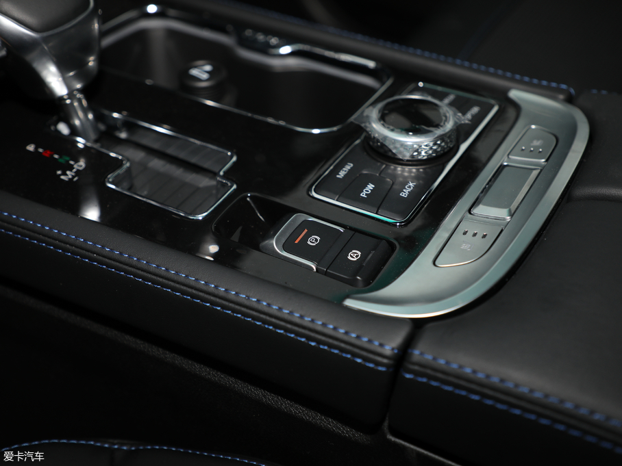 2018BJ40 PLUS 2.3T Ԅ V