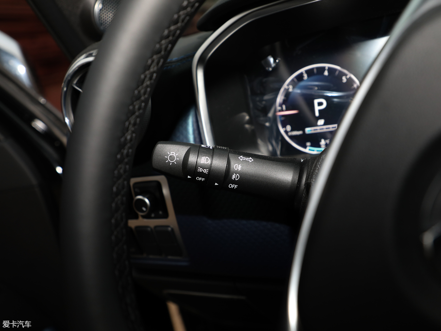 2018BJ40 PLUS 2.3T Ԅ V