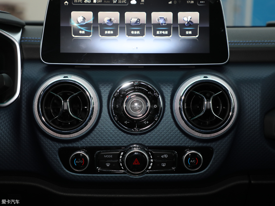 2018BJ40 PLUS 2.3T Ԅ V