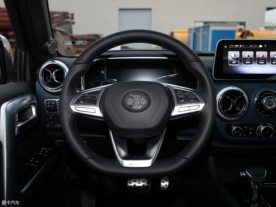 2018BJ40 PLUS 2.3T Ԅ(dng)(q) (gu)V