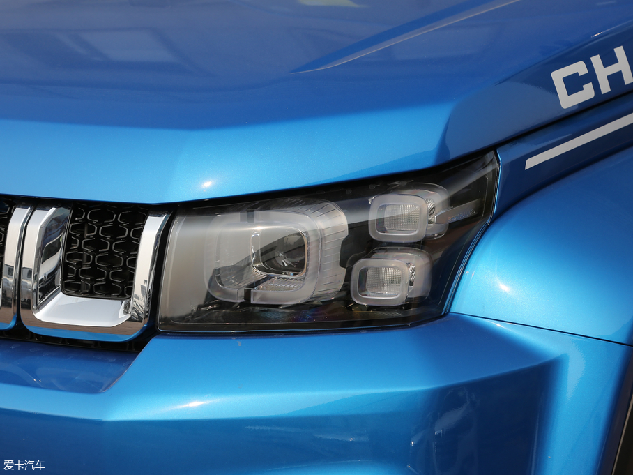 2018BJ40 2.3T Ԅh(hun)܊ V