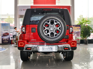 2018PLUS 2.3T ԄŞ V 	