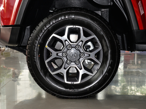 2018PLUS 2.3T ԄŞ V ݆Ȧ