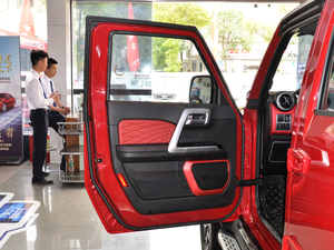 2018PLUS 2.3T ԄŞ V {λ܇T