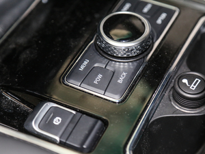 2018PLUS 2.0T ք(q) V п؅^(q)