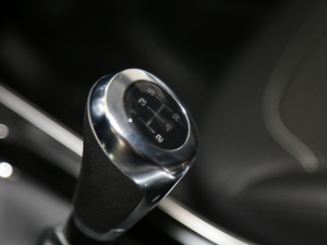 2018PLUS 2.0T ք(q) V п؅^(q)