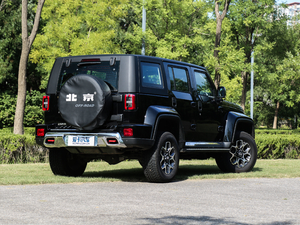 2018PLUS 2.3T ԄŞ V w^