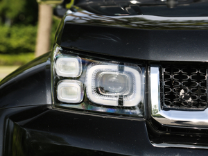 2018PLUS 2.3T ԄŞ V ^