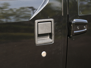 2018PLUS 2.3T Ԅ(dng)(q)Ş (gu)V {T