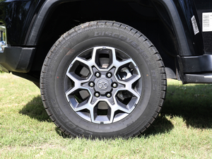 2018PLUS 2.3T ԄŞ V ݆Ȧ