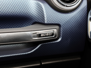 2018PLUS 2.3T Ԅ(q)Ş V g