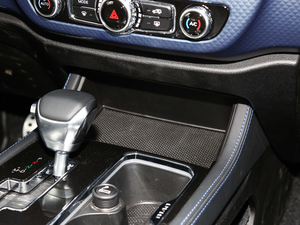 2018PLUS 2.3T Ԅ(q)Ş V g