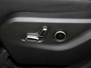 2018PLUS 2.3T Ԅ(q)Ş V {{(dio)(ji)