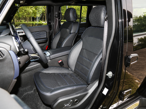 2018PLUS 2.3T Ԅ(q)Ş V {