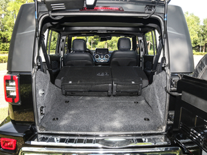 2018PLUS 2.3T ԄŞ V g