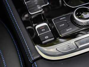 2018PLUS 2.3T ԄŞ V v܇Ƅ