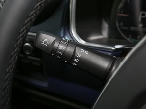 2018PLUS 2.3T ԄŞ V п؅^