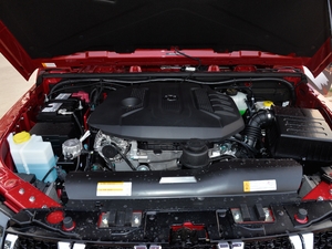 2018款2.3T 自动四驱环塔冠军版 国V 发动机