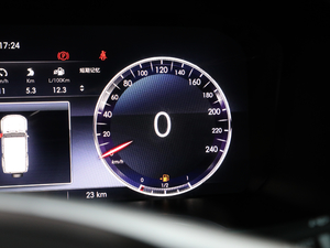 2018PLUS 2.3T Ԅ V п؅^