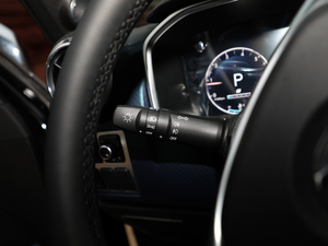 2018PLUS 2.3T Ԅ V п؅^