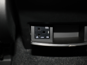 2018PLUS 2.3T Ԅ V п؅^