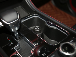 2018PLUS 2.0T ԄЫC˰ п؅^