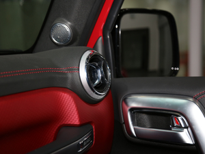 2018PLUS 2.0T ԄЫC˰ п؅^