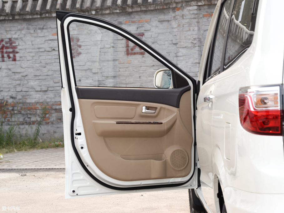 2015������M30 1.5L �ք����m��