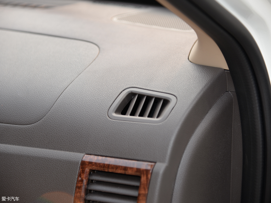 2015������M30 1.5L �ք�(d��ng)���m��